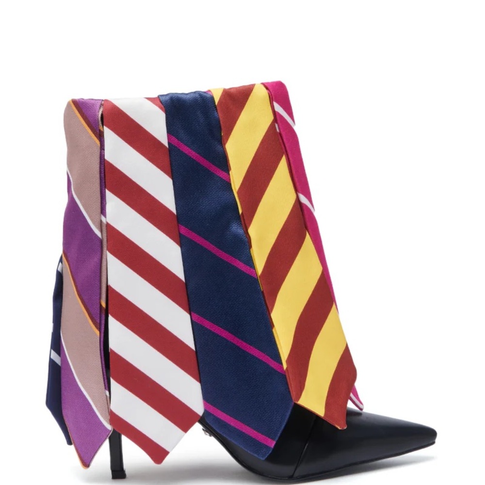 AZALEA WANG Jaune Black Tie Bootie. - Picture 4 of 7